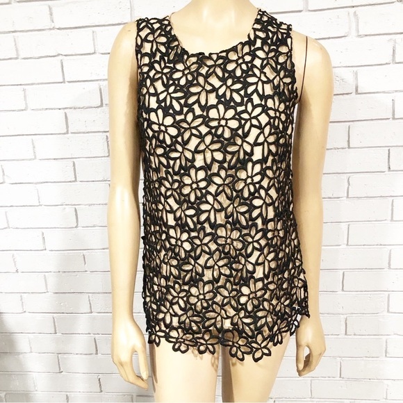 Neiman Marcus & Target Lela Rose Black Floral Top - Picture 1 of 6